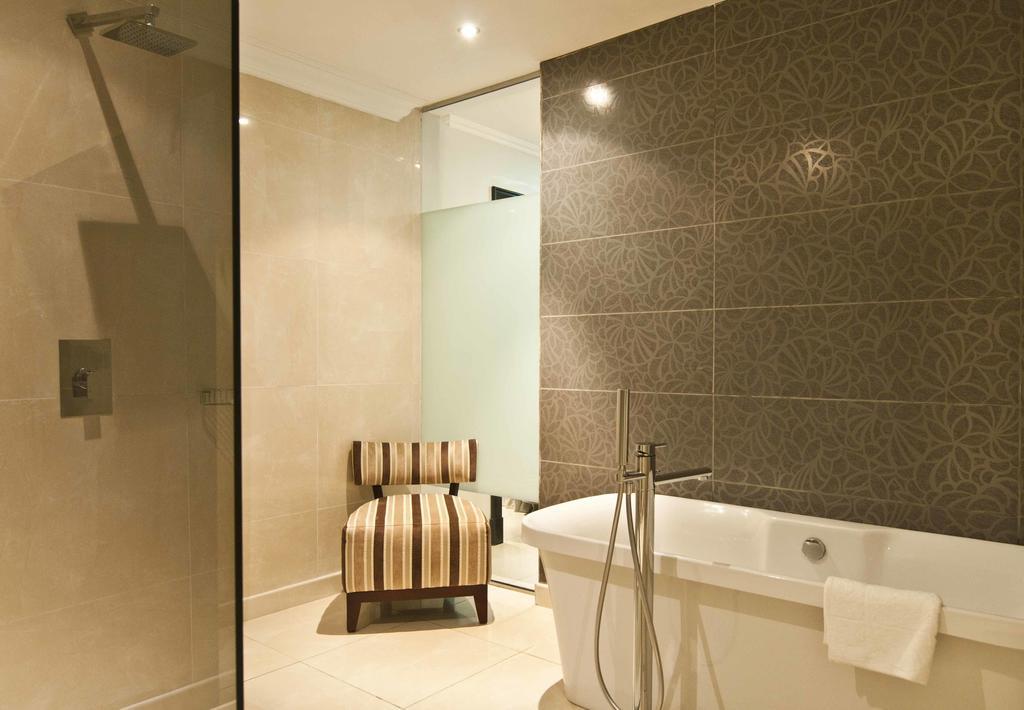 L'Eola Suites Абуджа Номер фото